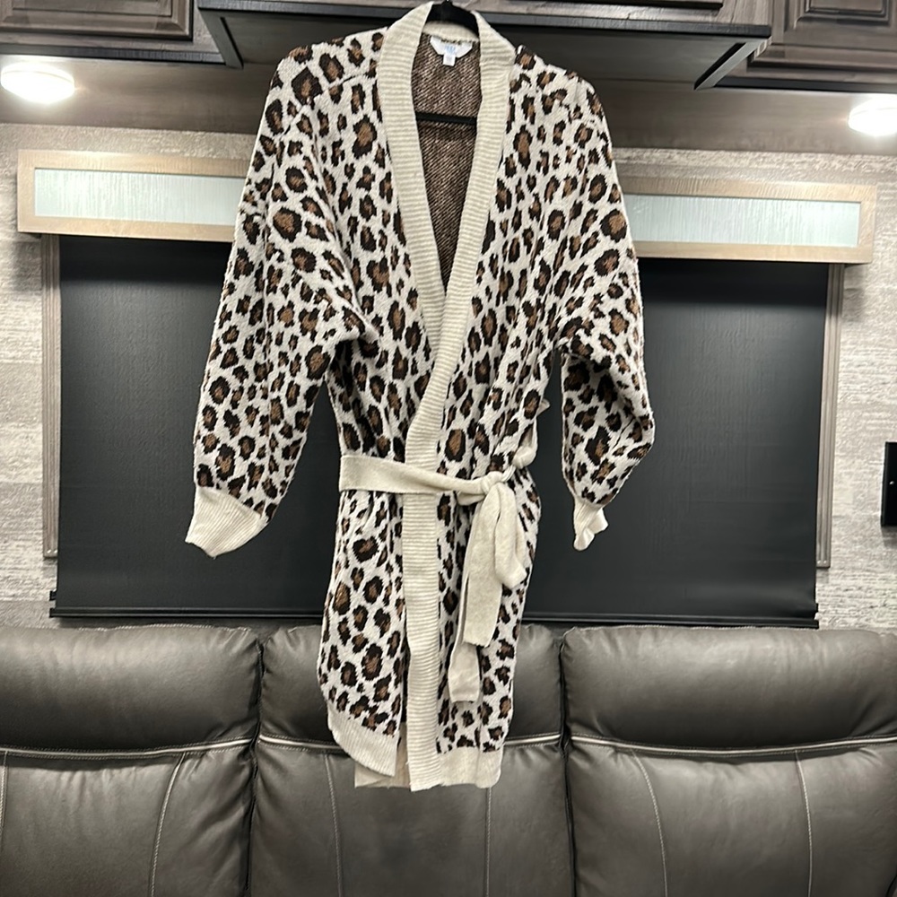 Long sweater size xxx L